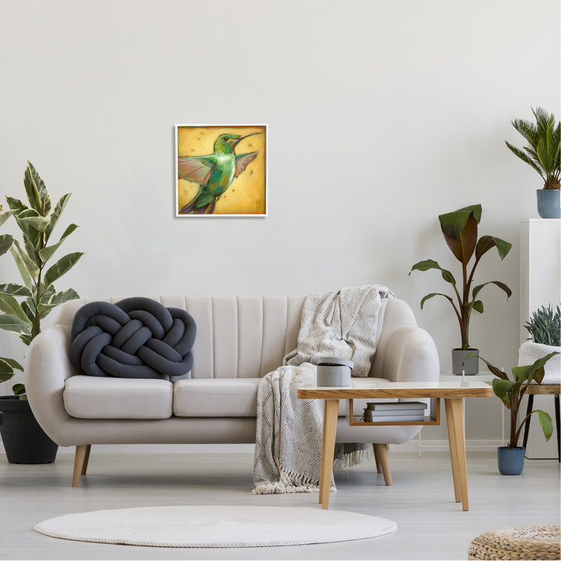 Colibri volant par Stacy Daguiar, H 17 po x l 17 po x P 1,5 po, Giclée encadrée blanc bord de mer