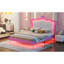 Structure de lit tapissier pour chambre avec lumières à DEL et tête de lit couronne, rose et blanc, construction, revêtement silencieux en pleine grandeur rose et blanc, solide et décorative