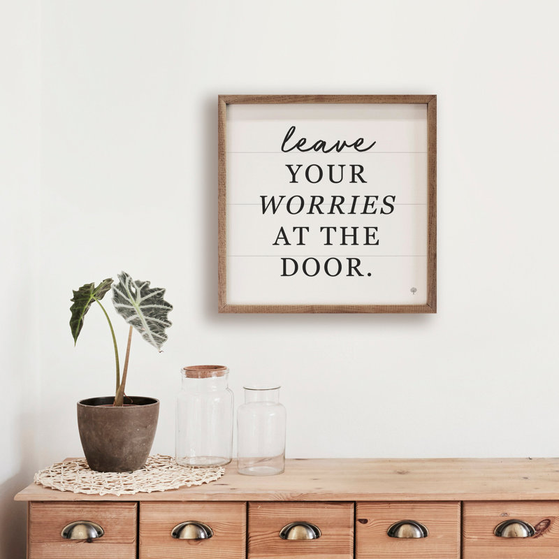 Laissez vos soucis à la porte en blanc, H 16 po x l 16 po