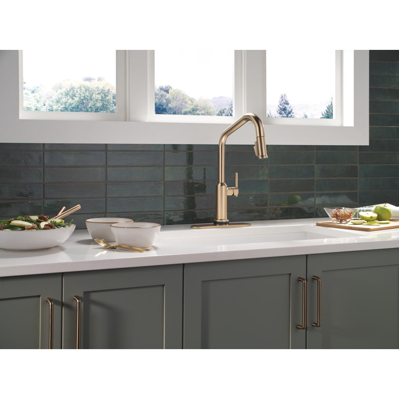 Touch2O Technology Kitchen Faucet with Touchless Technology, Lumicoat Champagne Bronze