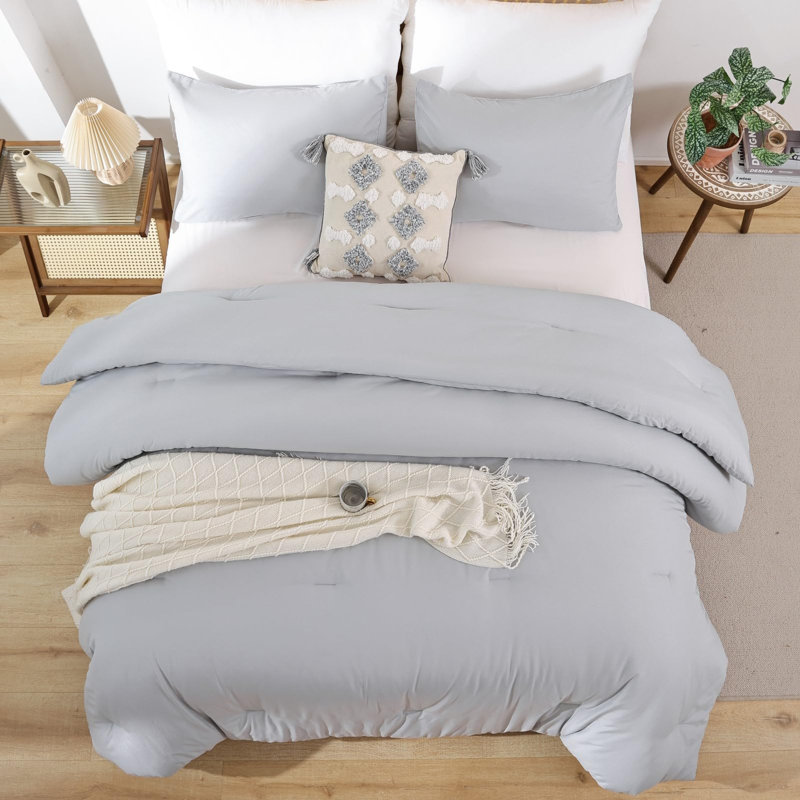 Soft Microfiber Comforter Set - Lightweight Alternative Comforter With Two Pillowcases For All Seasons, Light Gray