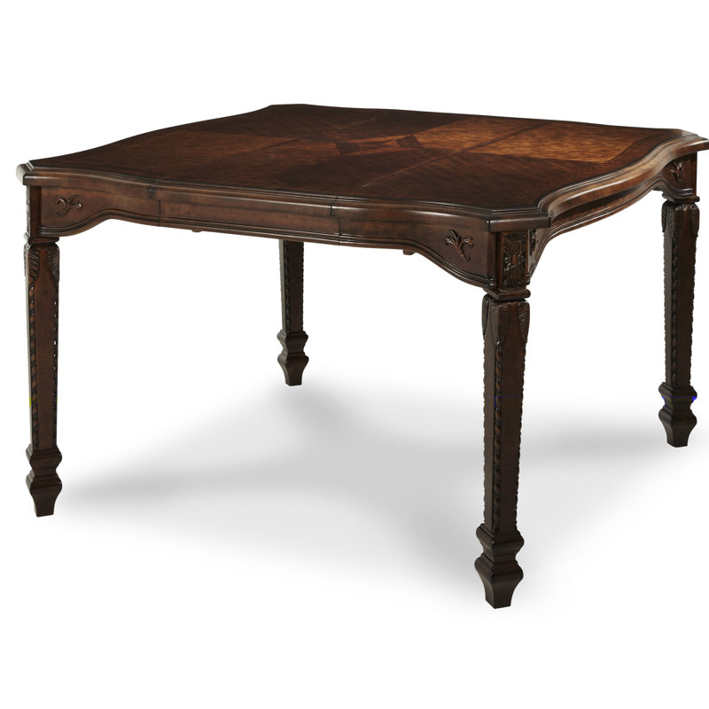 Windsor Court Dining Table