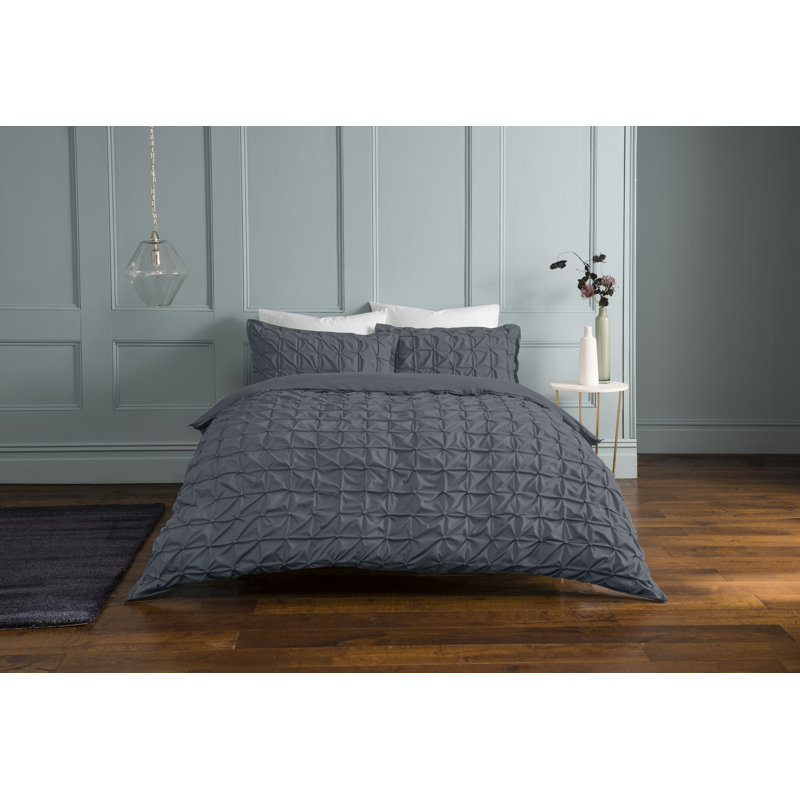 Becerra Solid Colour Duvet Cover Set with Pillowcases Included, Charcoal, Super King - 2 Standard Pillowcases