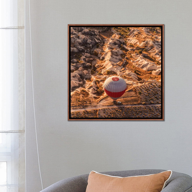 « Landing » par Hobopeeba-reproduction de photo, Pas de tapis, H 26 po x l 26 po x P 1,5 po