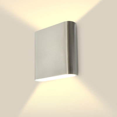 Applique murale d'extérieur à DEL 5 pouces Luxrite, 5CCT, IP65 imperméable, CRI90, applique murale moderne en nickel brossé câblé, 18 W, 1500LM, homologué ETL