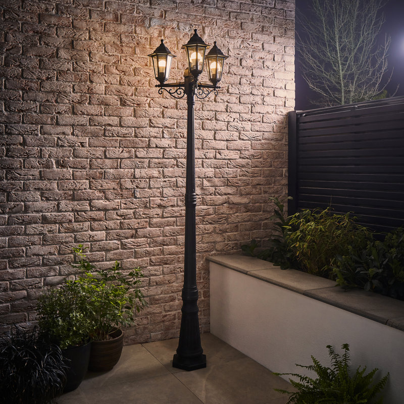 Camilla Lamp Post (Full)