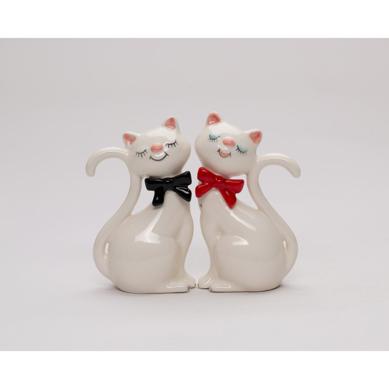 Loving Cat Salt And Pepper