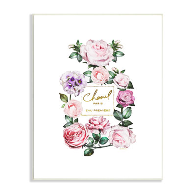 «Spring Garden Rose Florals Glam Perfume Bottle», art mural surdimensionné par Amanda Greenwood