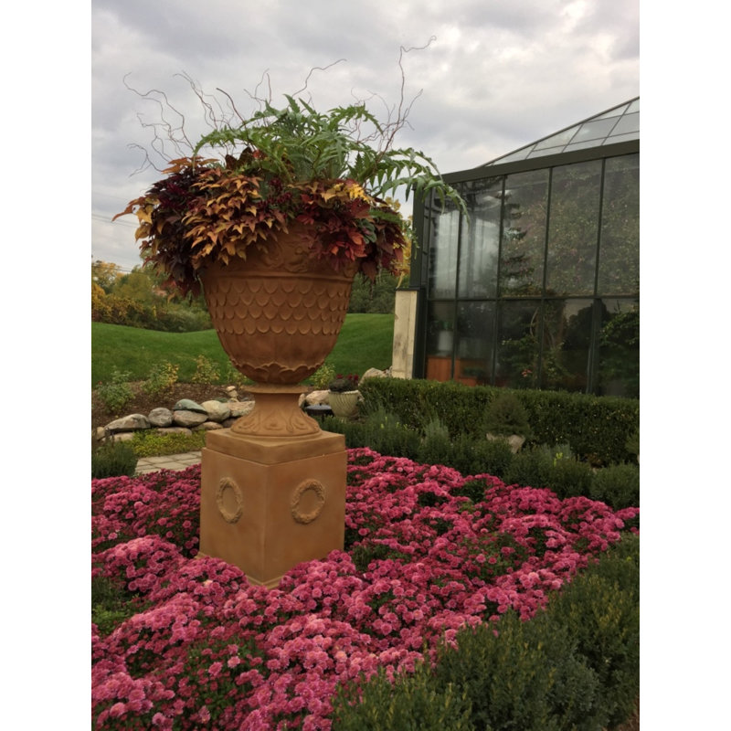 Cremont 134.1cm Indoor/Outdoor Fibreglass Floor Vase
