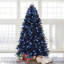 Arbre de Noël 9 pi avec 750 lumières DEL blanches, 3176 pointes en PVC PE, structure à charnières pour une installation facile et support en métal stable