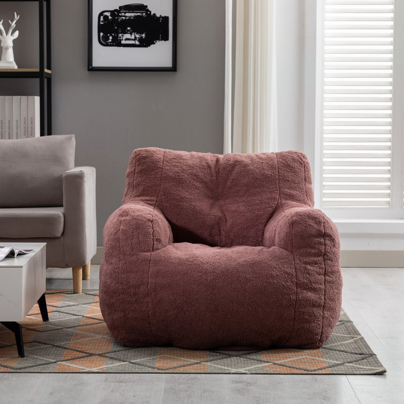 Chaises d'appoint, Ours en peluche rouge