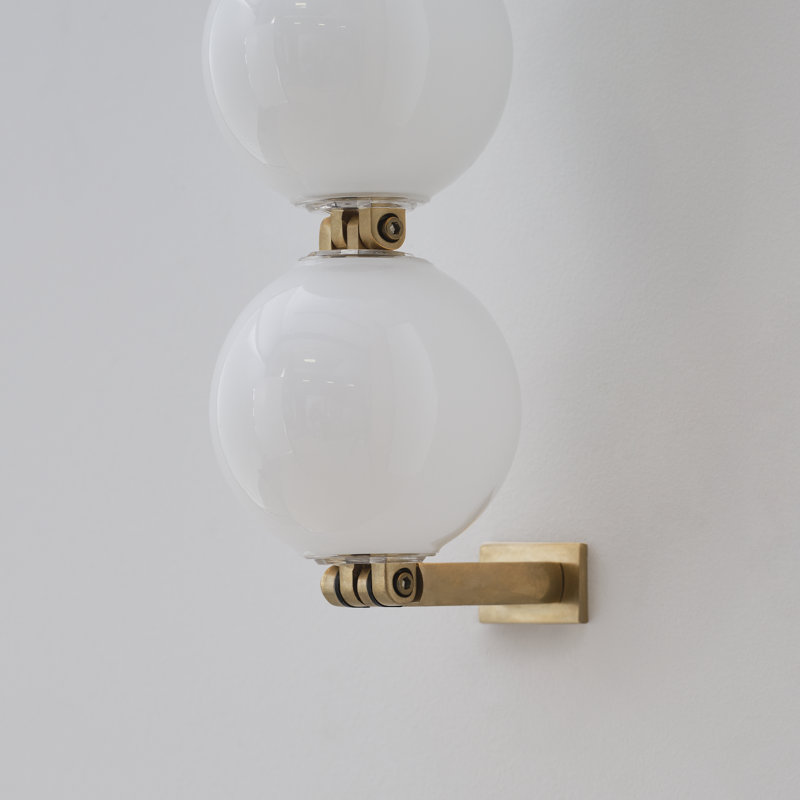 Perle 28 Sconce, Hand Rubbed Antique Brass