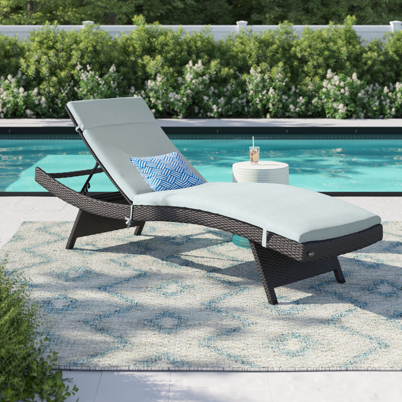 Chaise longue inclinable avec coussin Genieve, Brume