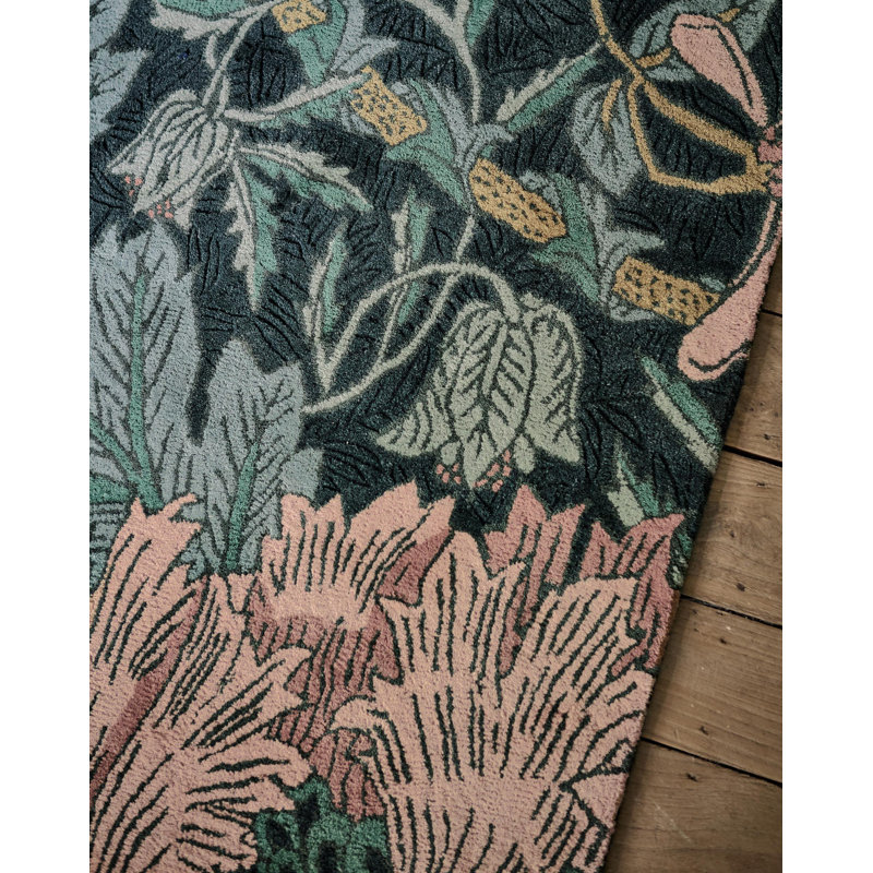 Hand Tufted Wool Floral Area Rug in Tump Green, Rectangle 4'7" x 6'7"