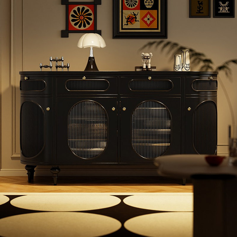 Buffet 63 po, Noir