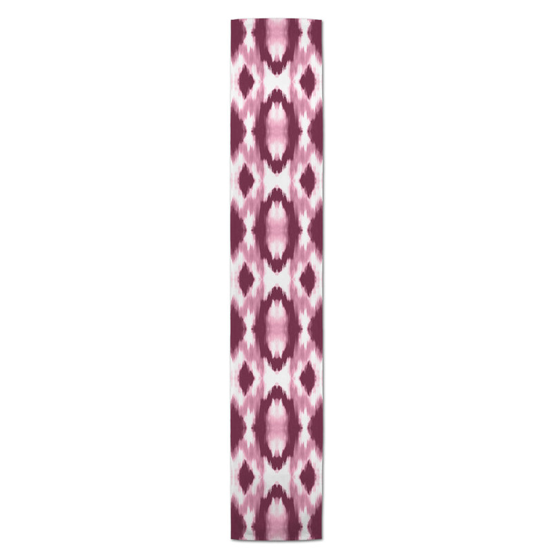 Chemin de table Westrick, 72 po x 16 po, Madeley Shibori ciel, Bourgogne