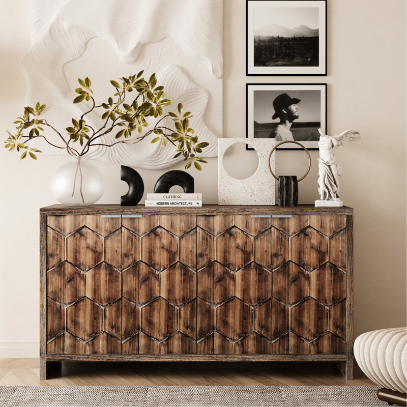 Buffet 4 portes en bois naturel antique. Pour le salon, le bureau, la cuisine et la salle à manger. Tablettes réglables et motifs en sapin rustique. 59,44