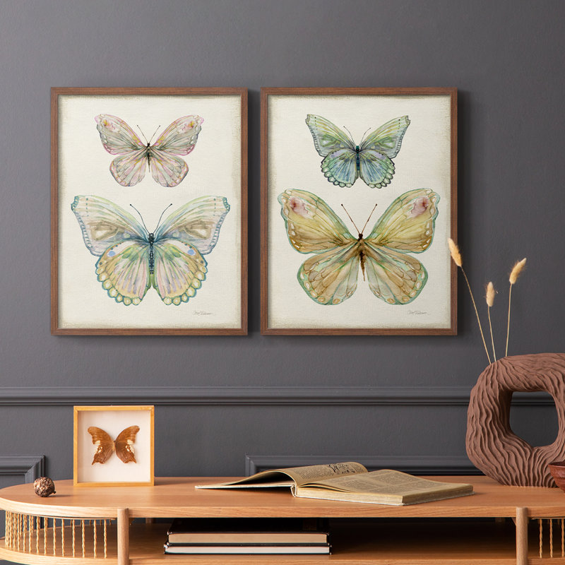 «Botanical Butterfly I», reproduction encadrée de qualité supérieure - prête à être accrochée - aucun clou requis - aucun clou requis