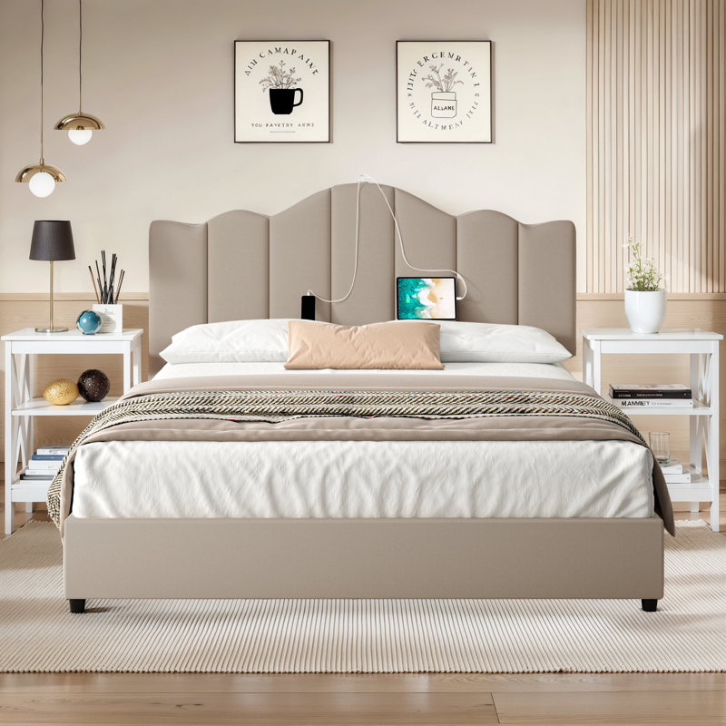 Lit double tapissier double avec 2 tables de chevet - station de recharge, ensemble de chambre à coucher moderne, Lit double