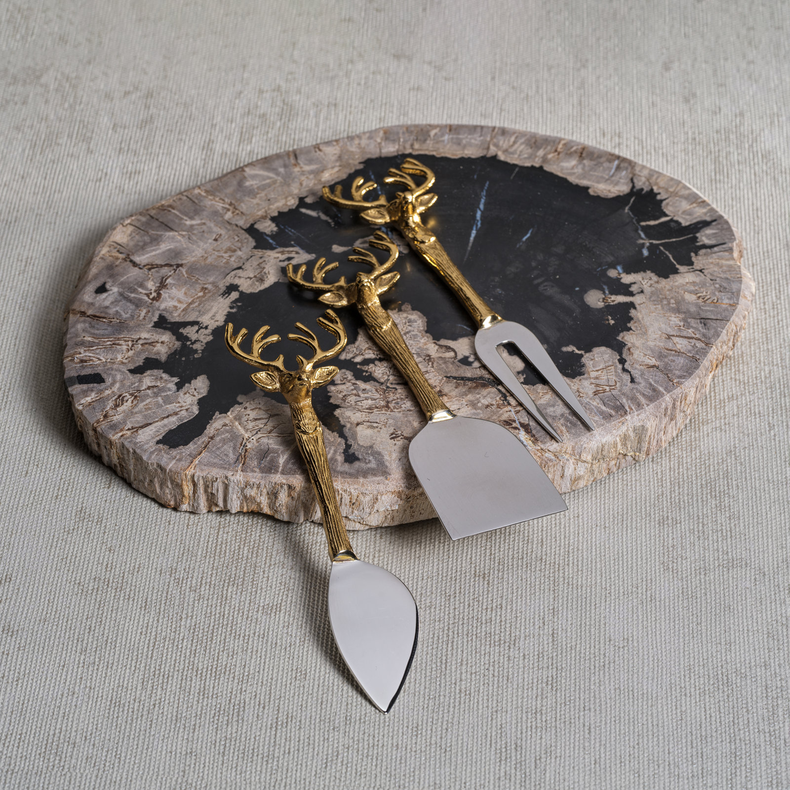 Khaleesie Cheese Serving Set