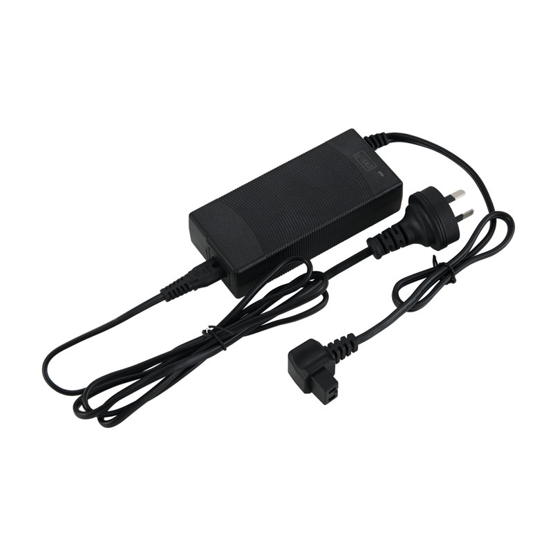 Adaptateur pour cordon d'alimentation CA Equator Aca 14110