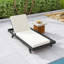 Ensemble de chaises longues, espace disponible sur un côté, bois d'acacia noir avec coussins de salon résistants à l'eau (crème et 4 pouces d'épaisseur) - version gris foncé assortie disponible