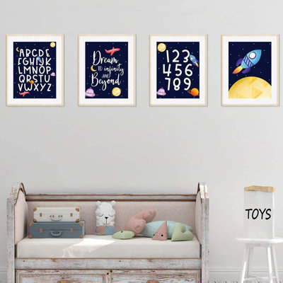 Winsor 4 - Piece Paper Print