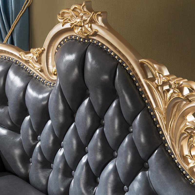 Chaise en bois massif sculpté tendance, Orienté à gauche (vu de face)