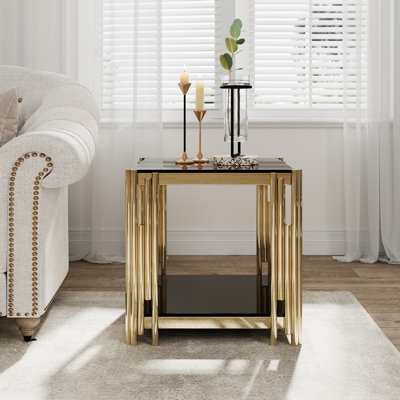 Table de bout carrée de 20 po en acier inoxydable doré et verre trempé noir pour chambre à coucher élégante avec base en verre Fashion Home