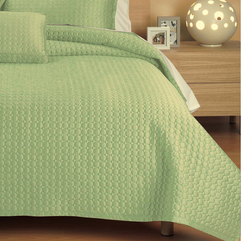 Classic Contemporary Sateen Quilt, Queen Quilt, Green Circle