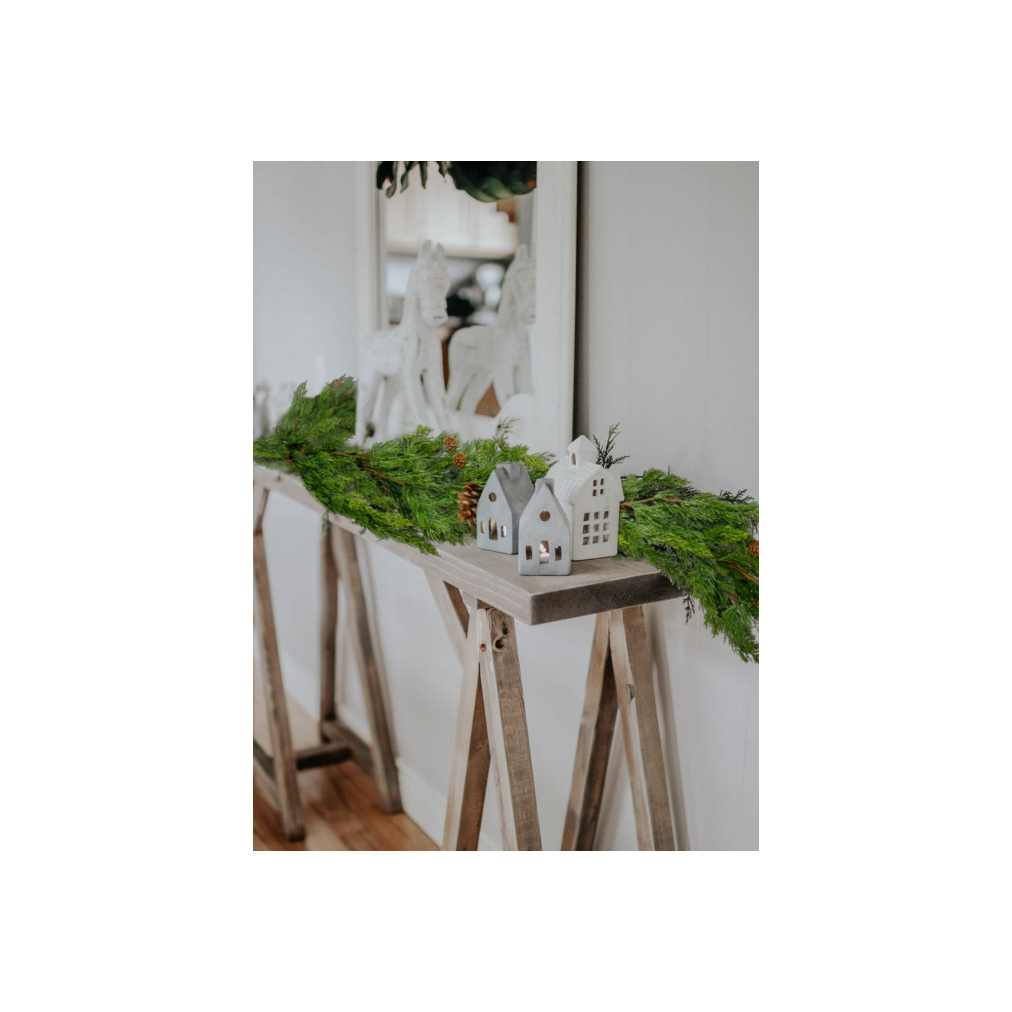 8'' in. Faux Pinecone Garland