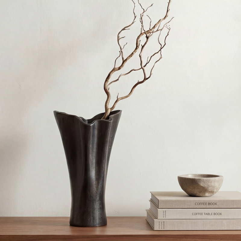 Yeri Cast Aluminum Vase Black