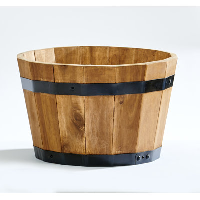 Pot de fleurs tonneau en bois
