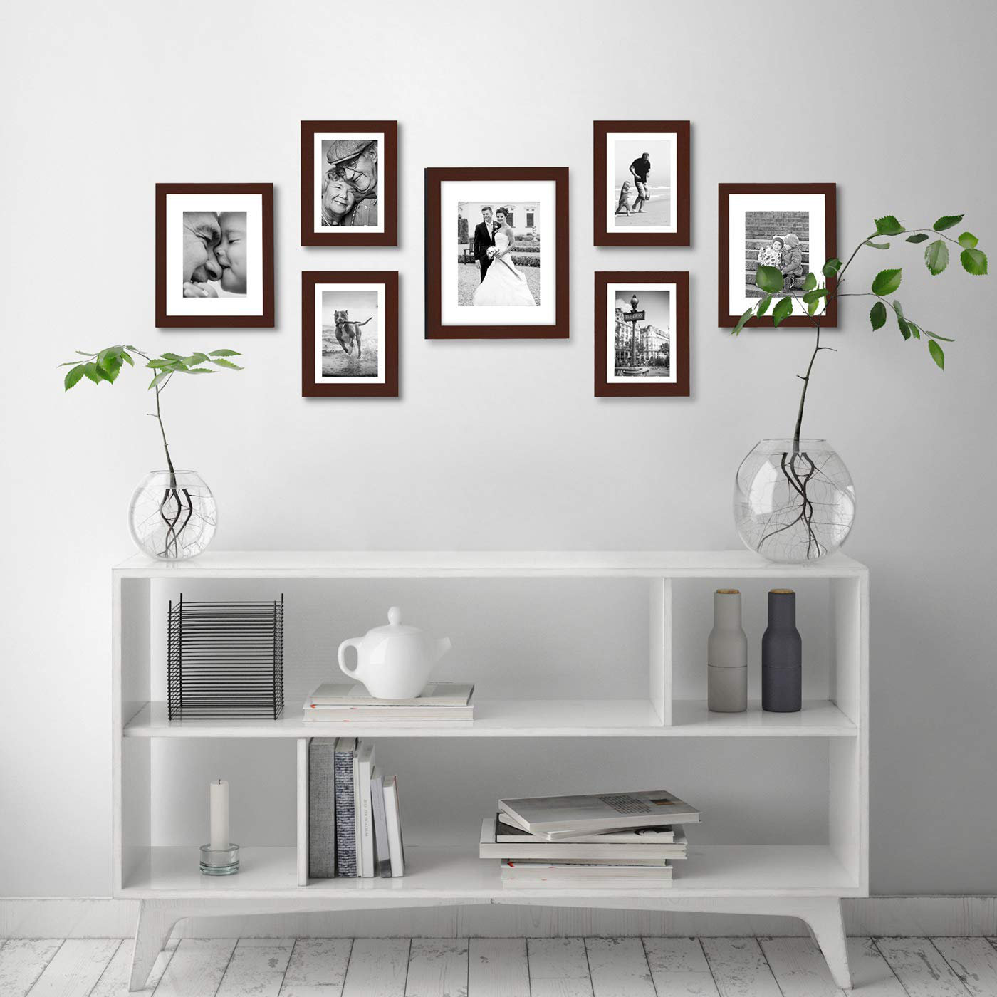 https://assets.wfcdn.com/im/21088336/compr-r85/2055/205589340/picture-frame-set-7-pieces-with-one-11x14-two-8x10-and-four-5x7-mahogany.jpg