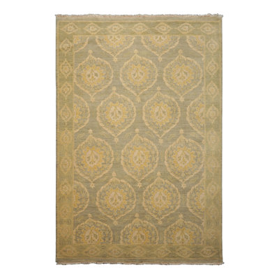 Tapis transitionnel céladon en laine noué à la main 6 x 9 pi 3 po