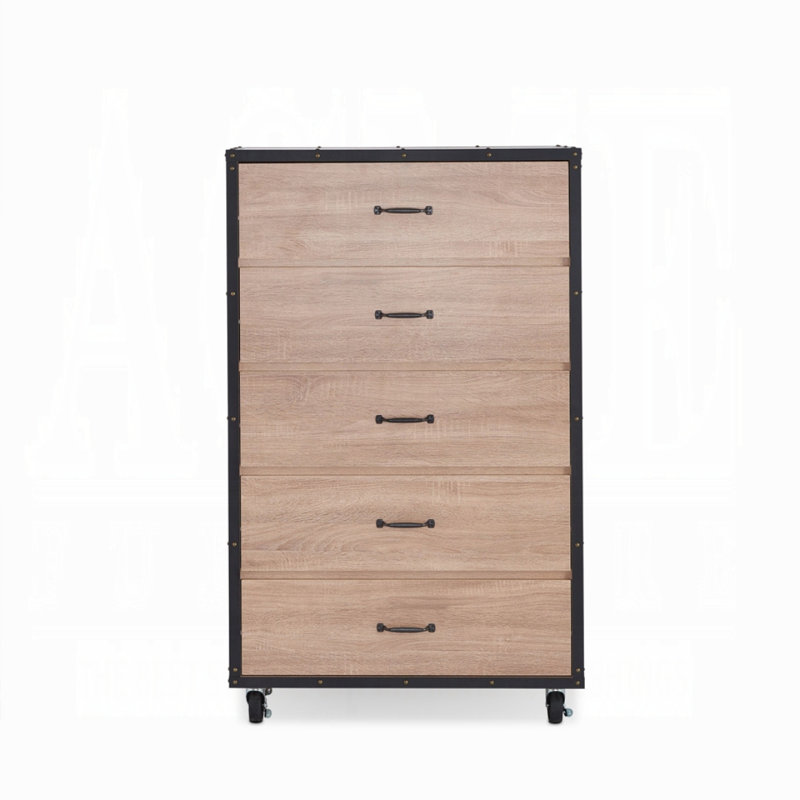 Commode à cinq tiroirs