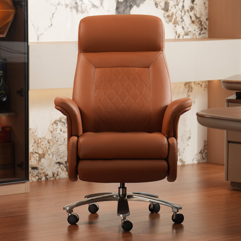 Fauteuil de bureau massant avec repose-pieds Kinnls Luca, fauteuil inclinable électrique en cuir véritable avec ventilation chauffante, fauteuil de direction ergonomique, angle d'inclinaison réglable entièrement, angle d'inclinaison réglable (café)
