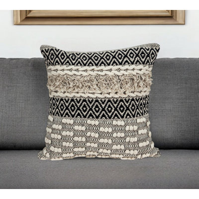 Coussin 18 "en coton beige et noir avec frange