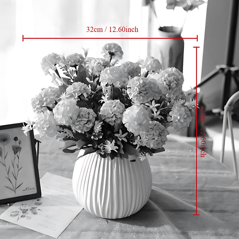 Composition d'assortiment mixte dans un vase, Mauve