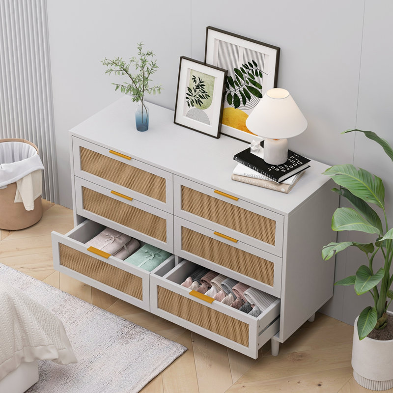 Modern Natural Rattan Dresser with 6 Deep Drawers, Eco-Friendly and Spacious Storage for Bedrooms and Living Rooms.