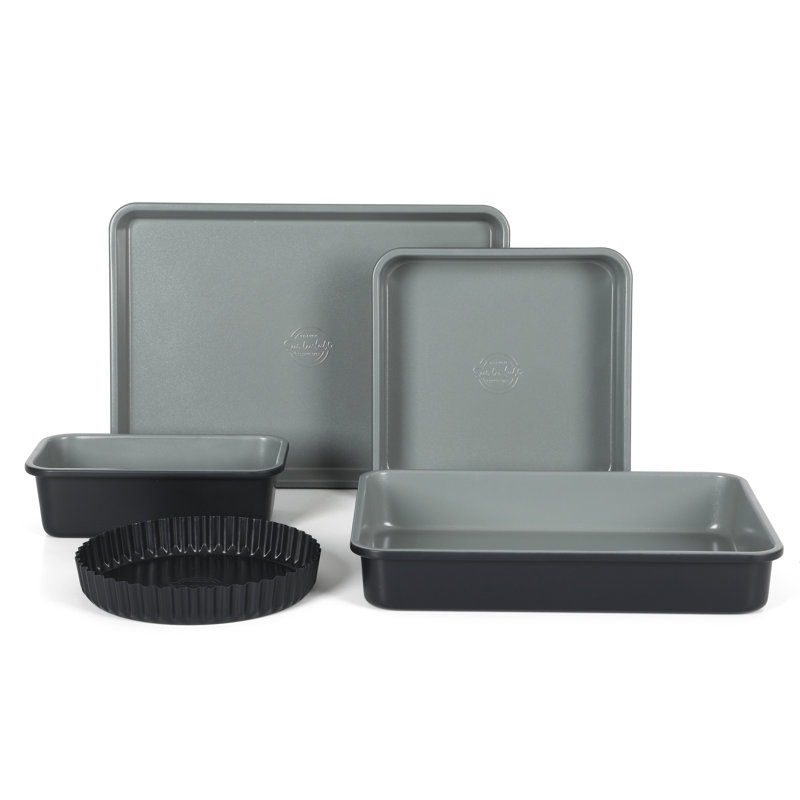 Grey Carbon Steel Nonstick Bakeware Set with Black Exterior