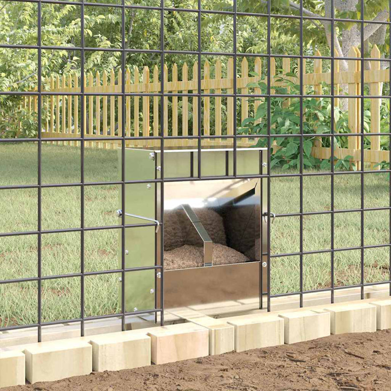 Small Animal Feeder