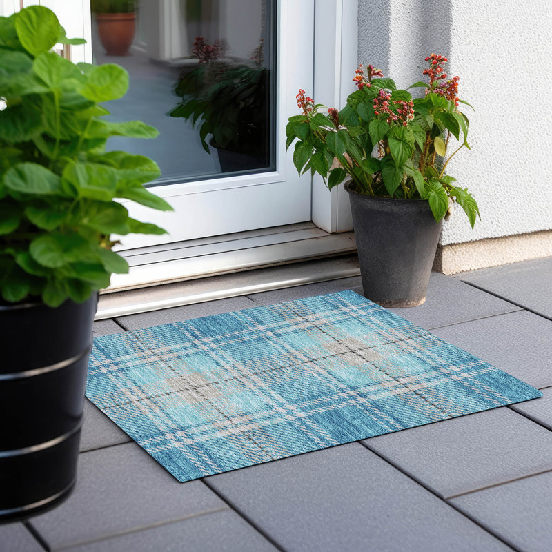  Maliana Area Rug, Rectangle 1'8" x 2'6"