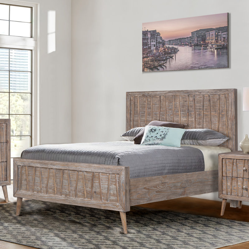 Dekwan Panel Bed, Queen