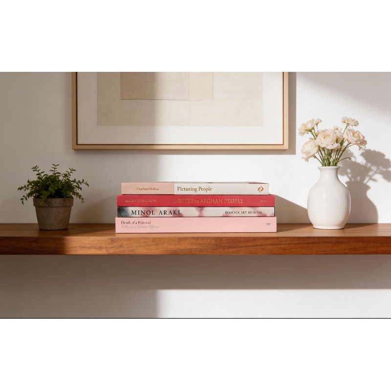 Livres décoratifs - pile de table basse Blush Arts - 4 livres roses