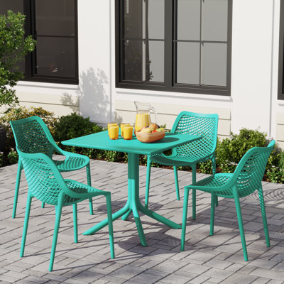 Ensemble repas carré pour 4 personnes