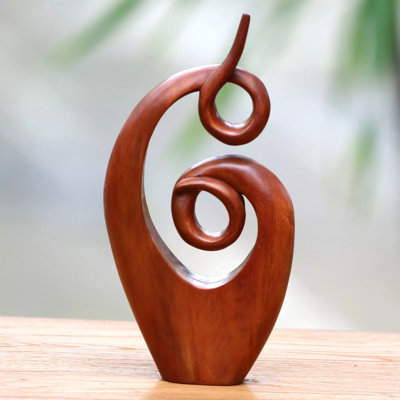 Sculpture Eitan tournoyant ensemble