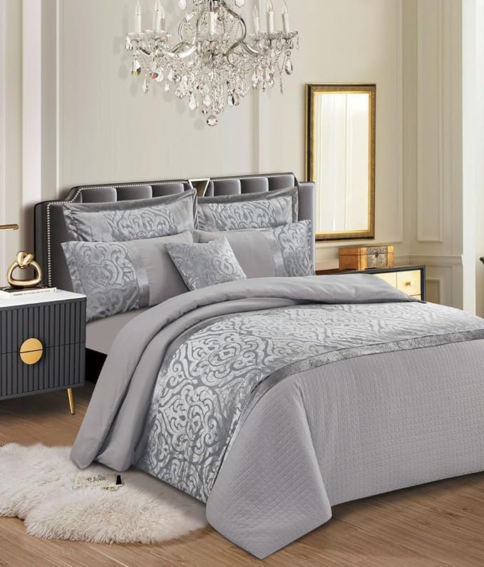 Anderea Damask Duvet Cover Set with Pillowcases Included, 260 x 220 cm, Silver