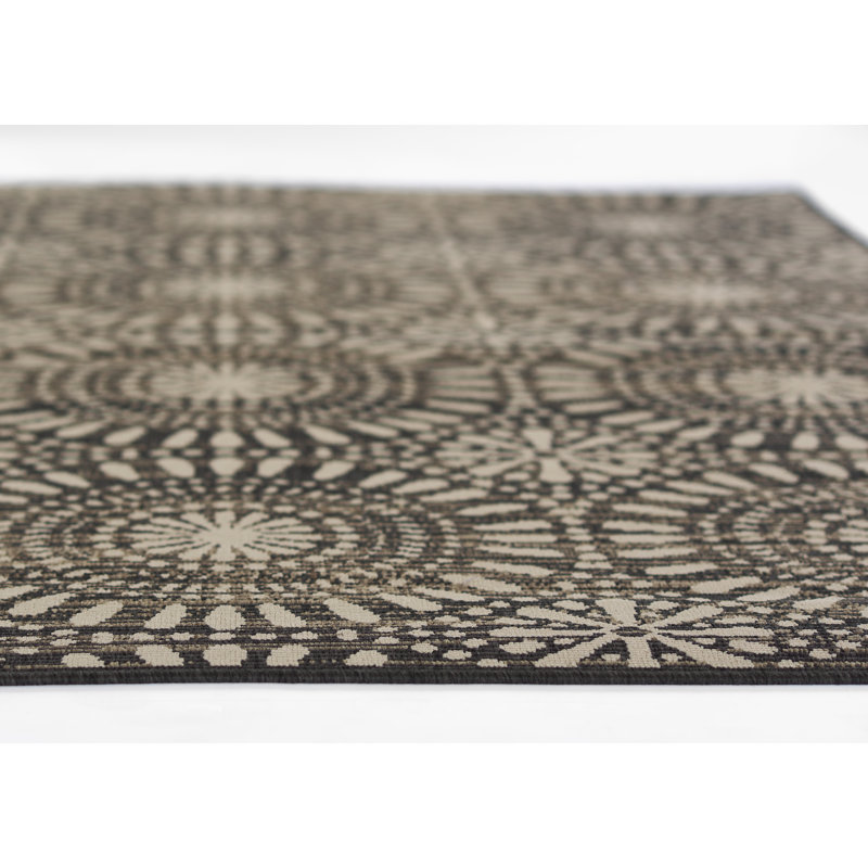 Jaymeir Floral Indoor / Outdoor Rug, Runner 2'3" x 7'6"