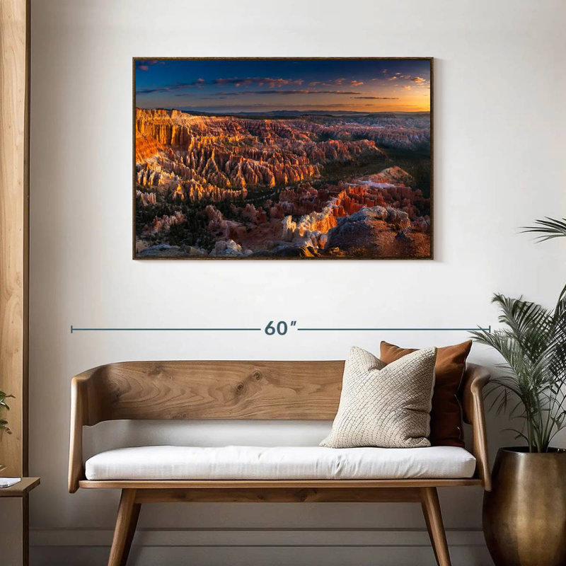 Bryce Canyon At Dawn, Cadre flottant noyer, 43 po x 29 po